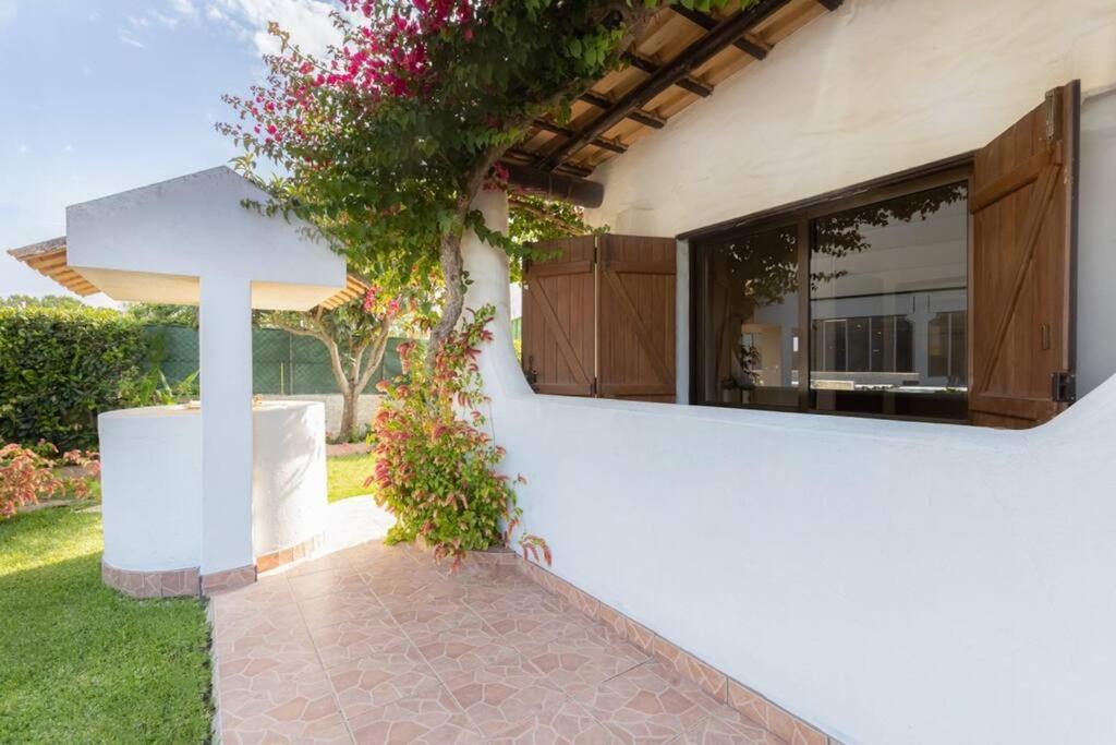 Ferienhaus Rosado - Moradia 6 Com Ac, Jardim A 5 Min Do Centro De Albufeira